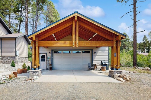 1 BR Home w/ Full Kitchen & Peaceful Location