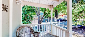 Dog-friendly 2BR w/ Porch, Close to Everything