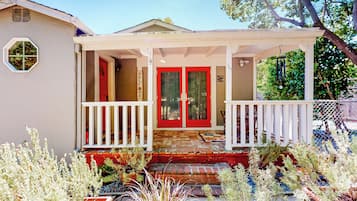 ハウス (2 Bedrooms) | 施設の正面