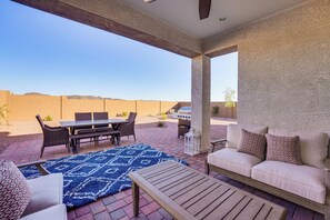House (3 Bedrooms) | Interior