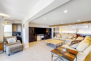 House (4 Bedrooms) | Interior - Escape the Heat! Lakefront Paradise in Mount Dora (Mount Dora)