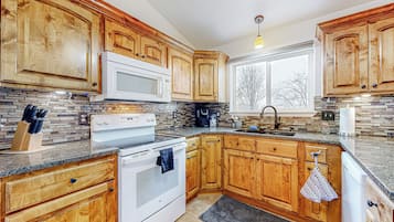 Nhà (3 Bedrooms) | Nội thất