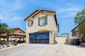 Apartment (0 Bedroom) | Interior