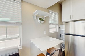 Apartment (0 Bedroom) | Interior