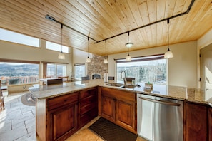 Maison (4 Bedrooms) | Intérieur