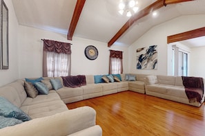 House (3 Bedrooms) | Front of property - 3BR Family Home w/ Wifi, Workspace, Laundry (Laredo)