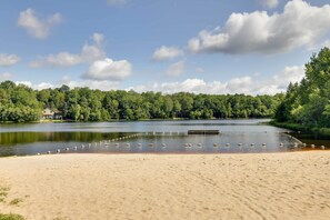 House (4 Bedrooms) | Interior - Fire Pit, Games & Outdoor Fun! Poconos Retreat (Blakeslee)