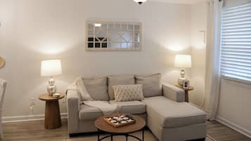 Apartment (1 Bedroom) | Interior