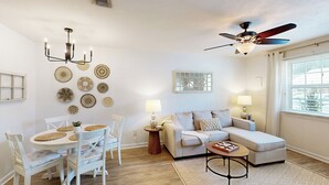 Ảnh chưa phân loại, 4 trong số 24 ảnh, nút