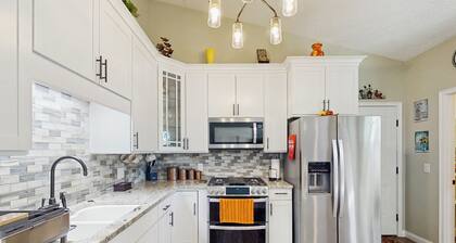 Dog-friendly Family Home w/ Patio & Fire Pit!