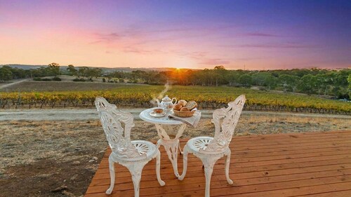 Vineyard Farmstay – caravan retreat in Clare Valley