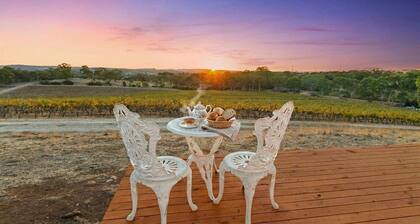 Vineyard Farmstay – caravan retreat in Clare Valley