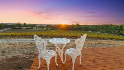 Vineyard Farmstay - nestled in the heart of South Australia's picturesque Clare Valley