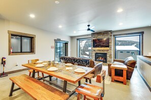 Apartment (3 Bedrooms) | Front of property