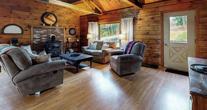 4-season Family Base! 13 Mi to Lake Winnipesaukee