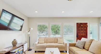 Wine Country Retreat w/ Yard: 1 Mi to Main Street