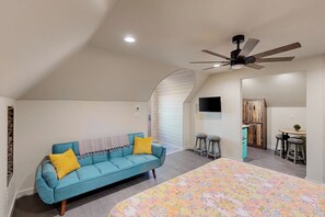 Apartment (1 Bedroom) | Interior - 'lone Star Leisure' Condo w/ Hill Country Views (Fredericksburg)