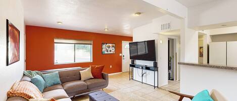 House (2 Bedrooms) | Front of property