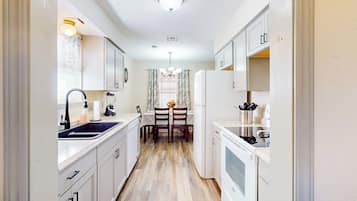 House (3 Bedrooms) | Bahagian dalam