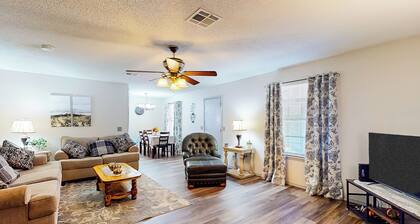 3BR Near OSU w/ Fenced Yard, Patio & Grill