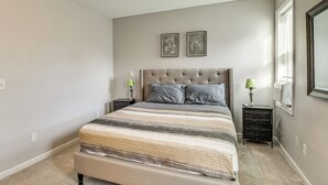 Apartment (3 Bedrooms) | Interior - Central Duplex Townhome Close to Twin Cities (St. Paul)