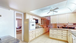 Nhà (2 Bedrooms) | Nội thất