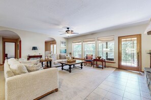 Nhà (4 Bedrooms) | Nội thất