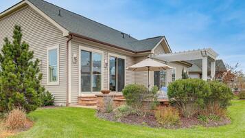 House (5 Bedrooms) | Interior