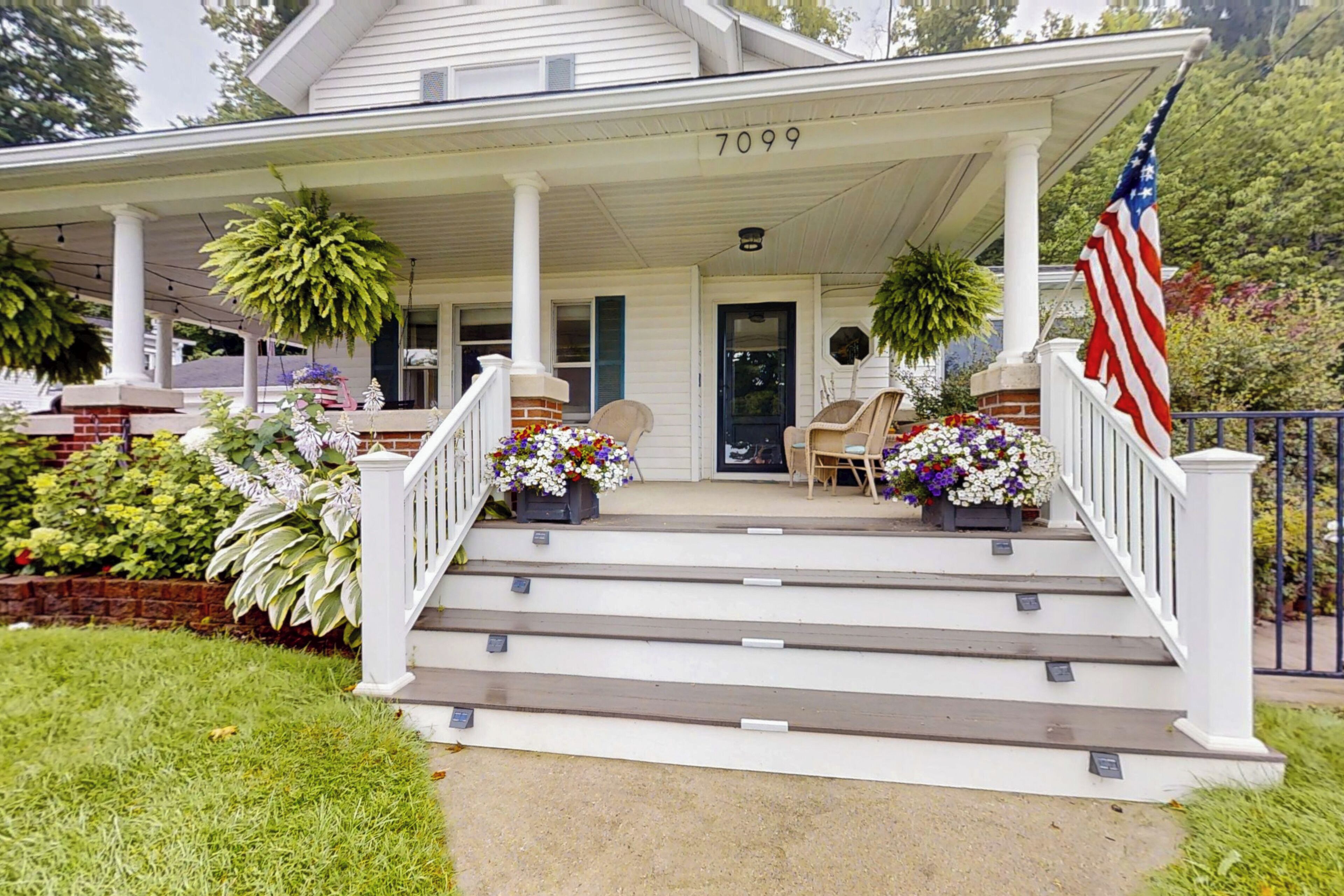 House (5 Bedrooms) | Interior