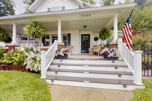 House (5 Bedrooms) | Interior