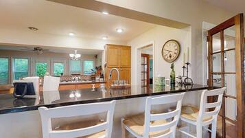 House (5 Bedrooms) | Bahagian dalam