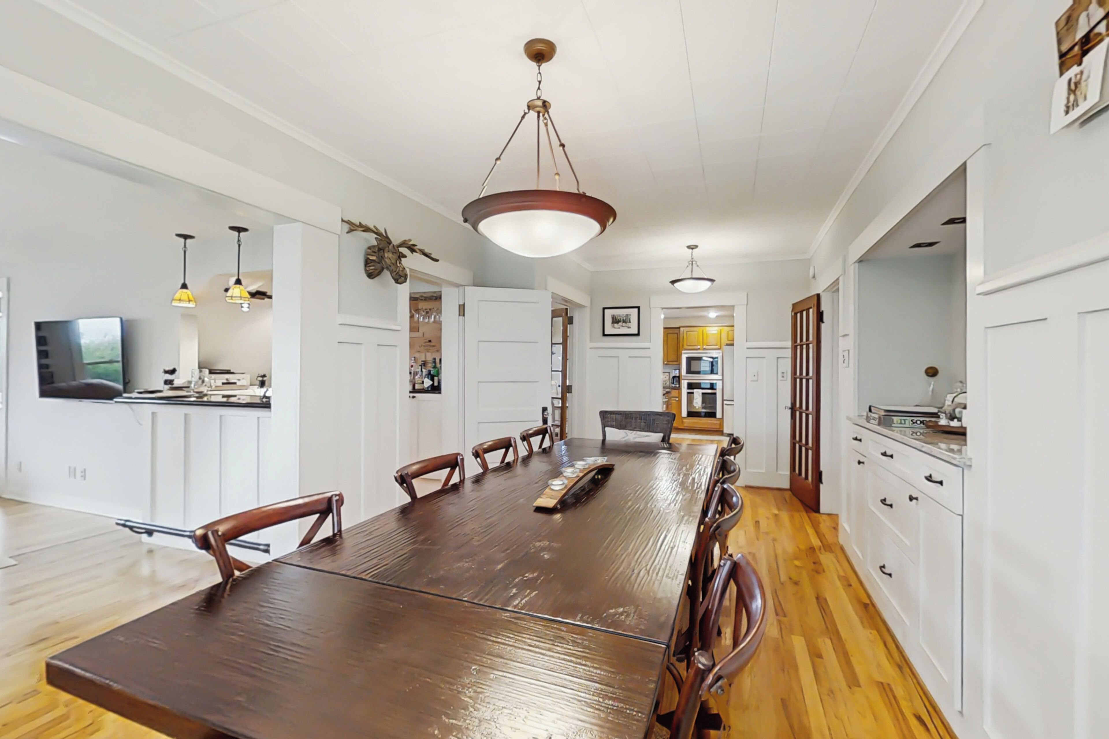 House (5 Bedrooms) | Interior