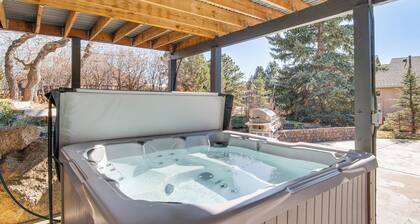 Private Hot Tub, 4 Mi to Usafa: Cozy Apartment!