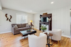 House (2 Bedrooms) | Front of property - 2BR House in Town w/ Laundry, Wifi, Pond (Black Mountain)