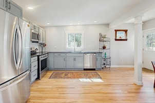 House (2 Bedrooms) | Interior