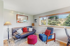 Apartment (1 Bedroom) | Front of property - 1BR Apartment w/ Shared Fire Pit & Fitness gym (Eagle)