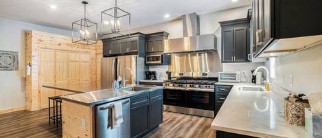 独立别墅 (Multiple Bedrooms) | 住宿内部