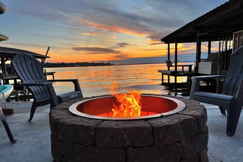 'harbor Haven' w/ Dock: Lake Livingston Home