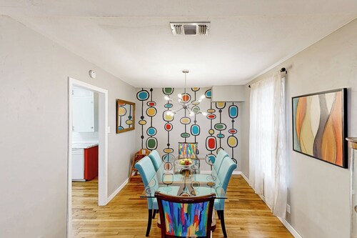 3 BR Cozy Home w/ Play Room, Patio & Fire Pit