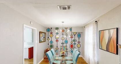 3 BR Cozy Home w/ Play Room, Patio & Fire Pit