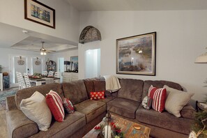 House (3 Bedrooms) | Interior - Lake Fork Fort Home w/ Best Bass Fishing! (Emory)