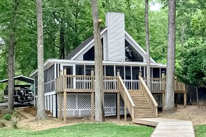 House (3 Bedrooms) | Interior - Lakefront Home w/ 2 Boat Slips, Fire Pit, Grill (Eatonton)