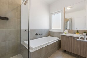 Shower, towels