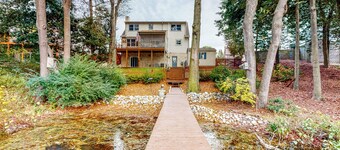 Theater Room! Waterfront Family Haven in Salisbury