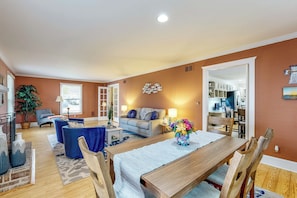 House (4 Bedrooms) | Interior - Salisbury Waterfront: Schumaker Pond Paradise! (Salisbury)