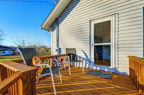 2 Mi to Stockton Lake: Family Home w/ Grill