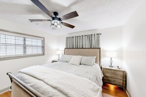 House (4 Bedrooms) | Interior - Renovated 4BR Home Near Boat Ramp: Dogs Welcome! (Eclectic)