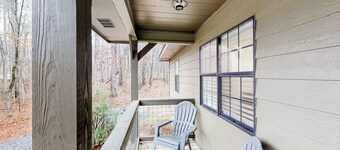 บ้าน 4 ห้องนอน ปรับปรุงใหม่ ใกล้ทางลงเรือ: ยินดีต้อนรับสัตว์เลี้ยง!