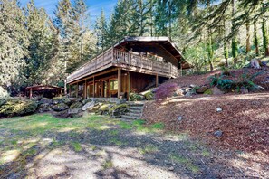 House (3 Bedrooms) | Front of property - Serene 3 BR w/ Kalama River View & Bike (Kalama)
