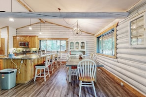 Nhà (3 Bedrooms) | Nội thất